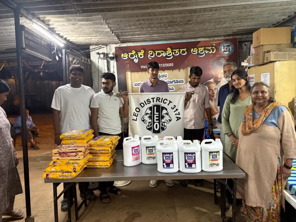 Visit to old age home and social concern by donating necessary items